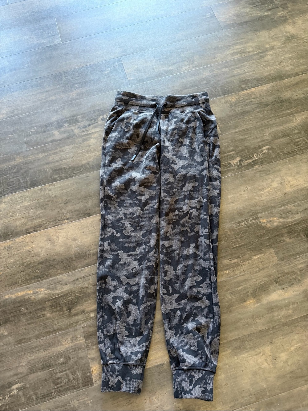 Lululemon ready to rulu joggers size 4